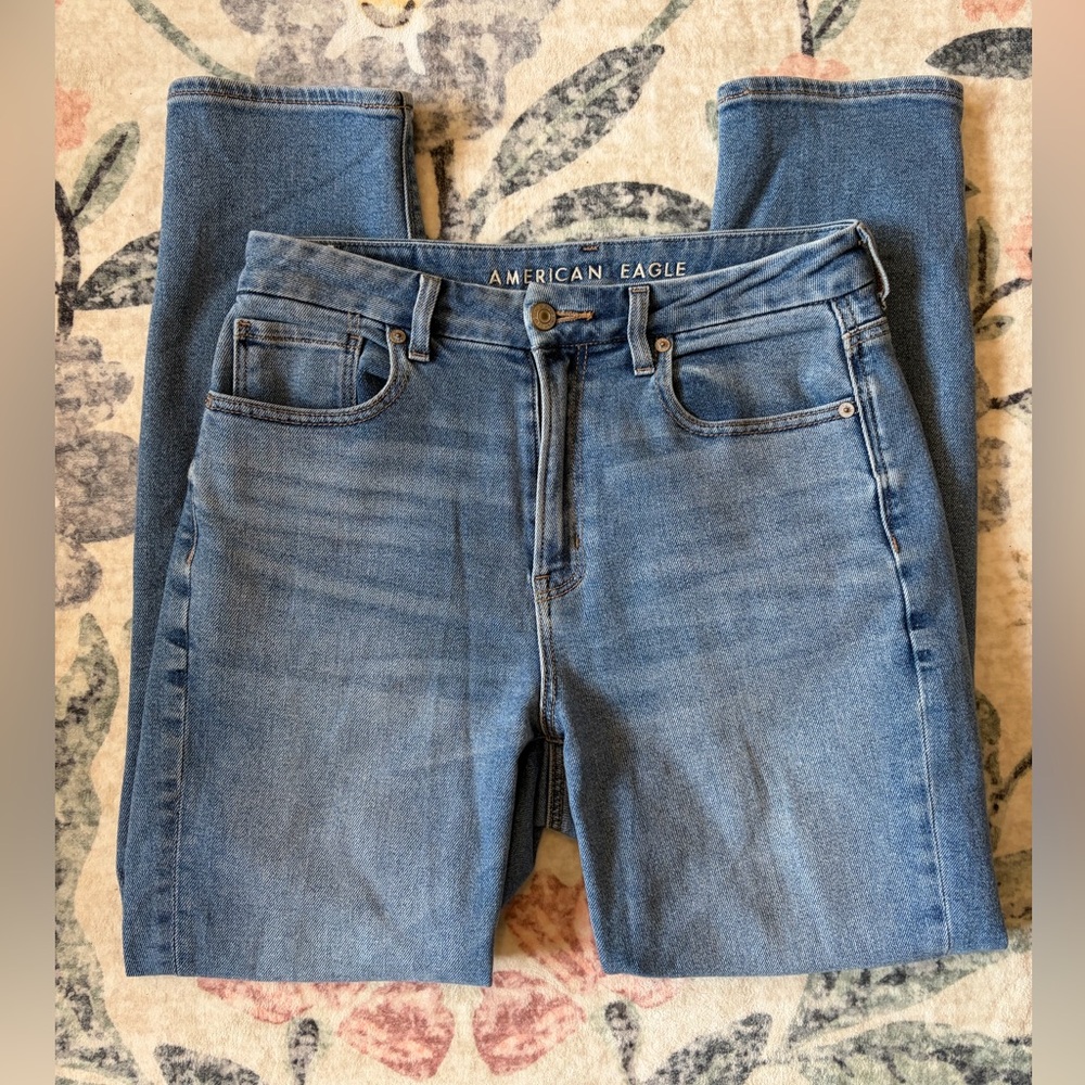 American Eagle Outfitters Curvy Mom Stretch Jeans